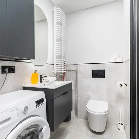 Kasprzaka 29 E-j By Homeprime アパート ワルシャワ